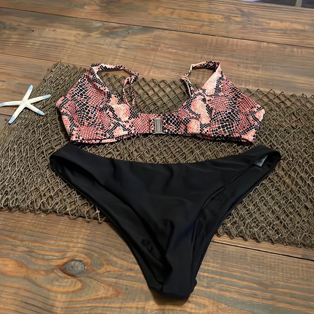 2 piece Zaful swimsuit